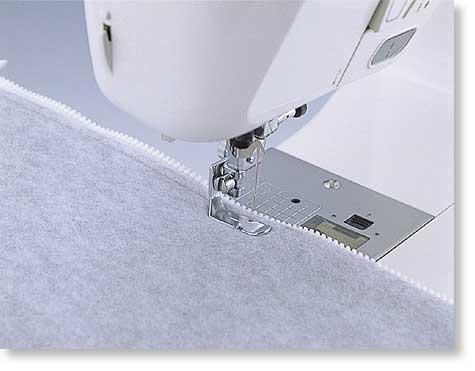 Adjustable_Zipper_Piping_Foot_-_SA161
